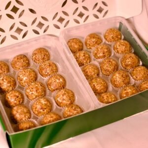 Seed Cycling Bites For: Post Menopause <br> <div class="ss-pro-cust"> Flavors - Dates & Peanut Butter Dark Chocolate, Makkhana</div>